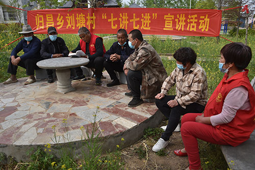 郯城县归昌乡“七进”宣讲推进党的二十大精神1.jpg